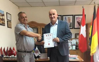 Shoqata “Vitia” në Gjenevë nderon Sokol Halitin me mirënjohje