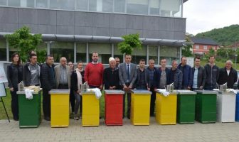 Ndahen 780 koshere dhe pajisje për bletarë