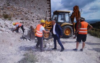 Kanë filluar punimet në renovimin e Kalasë së Novobërdës, punëkryes firma nga Beogradi