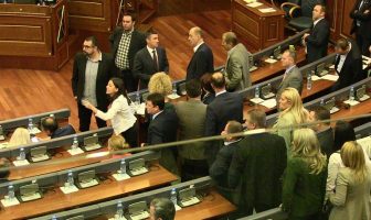 Kuvendi i Kosovës nuk miraton rezolutën për shqiptarët në Luginë