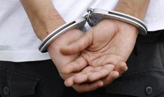 Prangoset për kanosje, të dyshuarit i merret arma