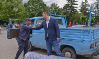 Vazhdon mbështetja për fermerët e Kamenicës
