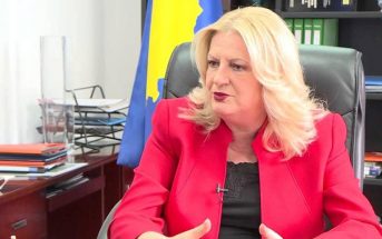 Edita Tahiri: Nga zyra e qeverisë nuk mbrohen kufijtë