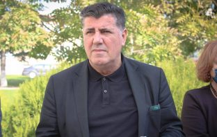 Haziri: Menaxhimi agresiv i masave në Gjilan, e uli numrin e infeksionit në shkolla