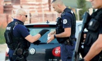 Policia konfiskon mallra të kontrabanduara