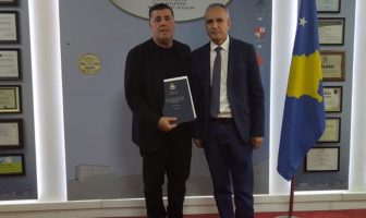 Haziri uron profesorin Naser Morina për suksese dhe i konfirmon mbështetje edhe në të ardhmen