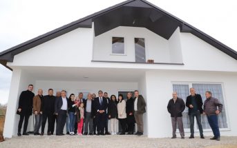 Familja e Muzafer e Fitore Arifit bëhet me shtëpi të re, donatori mbetet anonim