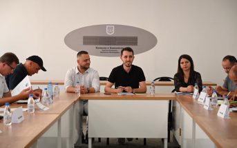 Rahimaj pret në takim kryetarët e Këshillave Lokale