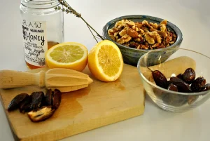 Mjaltë arra limon