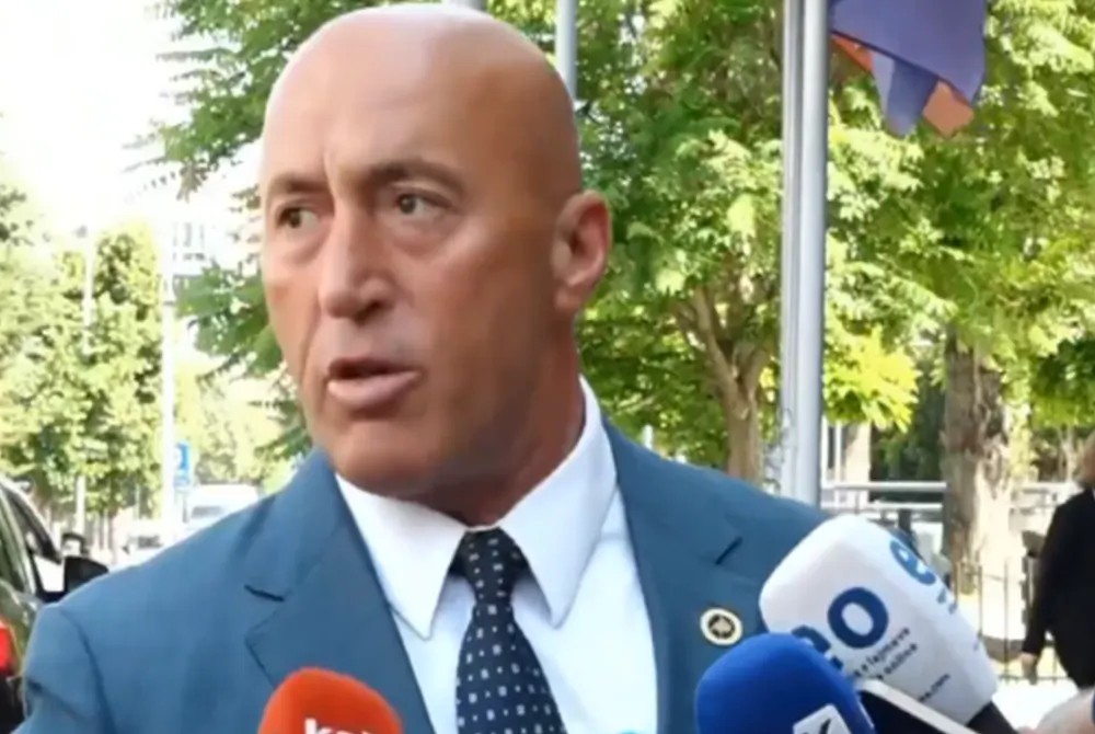  Po më vjen marre prej bashkëkombasve në Shqipëri  nuk kisha shku   Haradinaj për protestën  Mos u përfshij vëlla