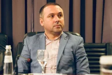 Selver Xhelili, nga angazhimi politik në Gjilan te investimet turistike në Shqipëri