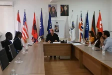 Haliti pret organizatorët e Samitit Ndërkombëtar të Rinisë në Viti
