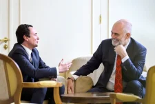 Edi Rama: Po të kishte kamera në takimet e mia me Albin Kurtin do habitej dynjaja, qëllimet i kemi të njejta por metodat e ndryshme