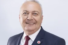 Dr. Kadir Hyseini – Akademiku që ndërthur dijen, përfaqësimin institucional dhe shërbimin ndaj komunitetit