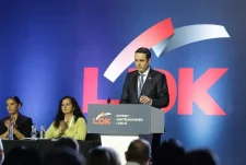 Abdixhiku i mbijeton nismës për shkarkim, rikonfirmohet kryetar i LDK-së