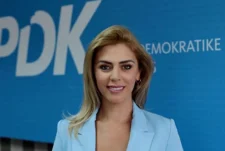 ‘‘Mundësi për konflikt fizik’’, Deliu i reagon Deharit: Arsyetim skandaloz, thirre seancën e respekto rregulloren, kaq është puna