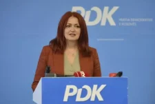 Hoxha: Bindjet politike duhet të lihen anash kur në pyetje është katërshja e UÇK-së