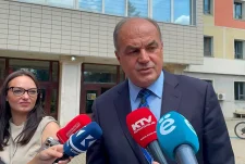 Hoxhaj me mesazh për Kurtin para Qeverisë