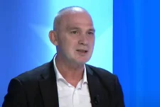 Humolli: Përgjegjësia për ngërçin në Kuvend është e deputetëve, VV-ja duhet të bëjë kompromis me opozitën