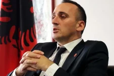 Syla: Deklaratat e Kurtit për UÇK-në janë të çuditshme dhe të vona