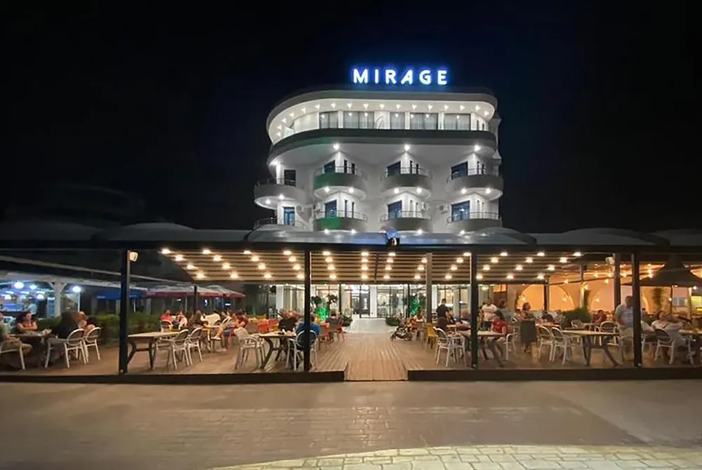 Mirage Hotel në Golem  aty ku mikpritja nuk është vetëm shërbim  por traditë familjare