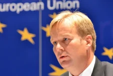 Sorensen flet për koordinim të ngushtë BE-SHBA për normalizimin e raporteve Kosovë -Serbi – ka një thirrje për palët