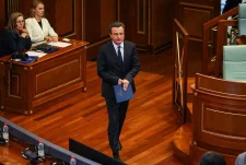 Reuters: Parlamenti rizgjedh Albin Kurti kryeministër, kriza politike vazhdon