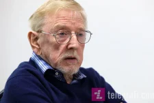 “Pse Vuçiq nuk është thirrur në Hagë?” Flet ish-ambasadori William Walker pas dënimit të katërshes së UÇK-së