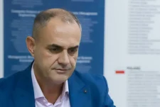 As kërcënimet, as pushteti nuk mund ta ndalin misionin e gazetarisë